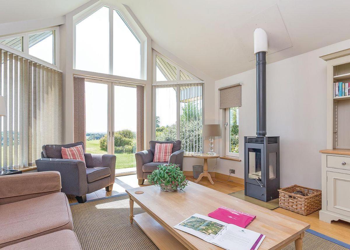 Swandown Lodges Chard Exteriör bild