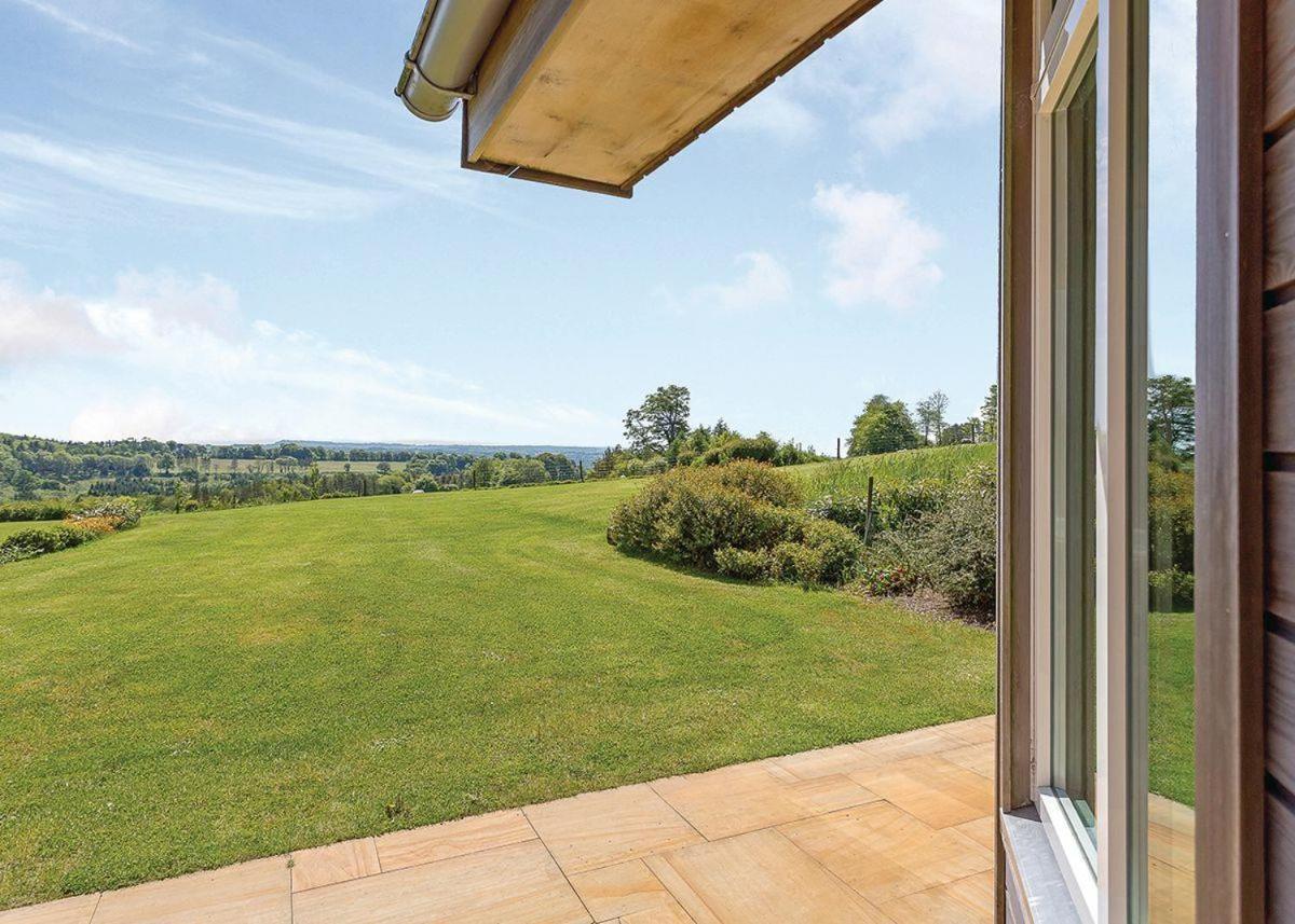 Swandown Lodges Chard Exteriör bild