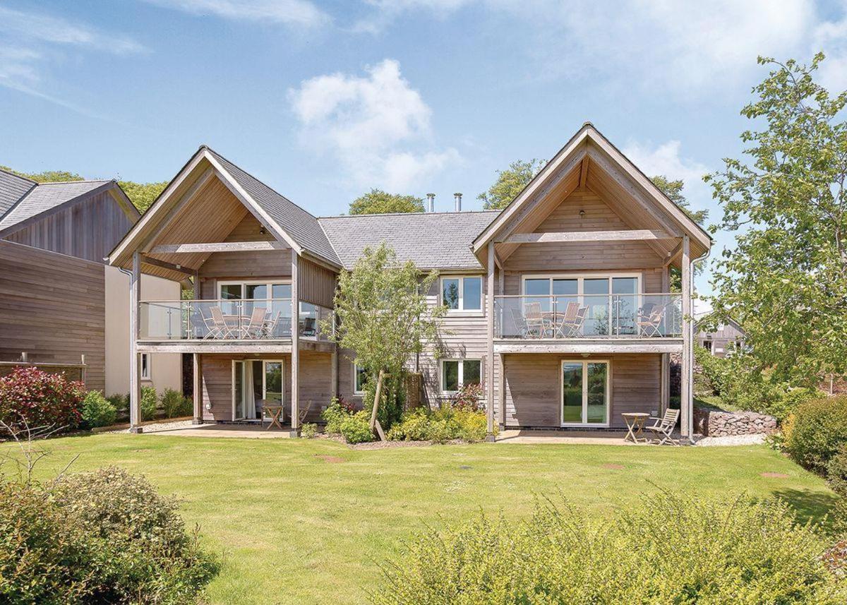 Swandown Lodges Chard Exteriör bild