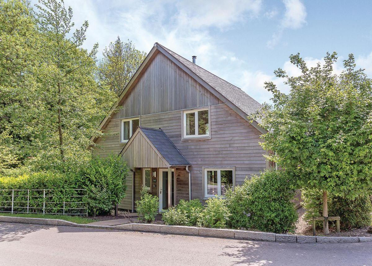 Swandown Lodges Chard Exteriör bild