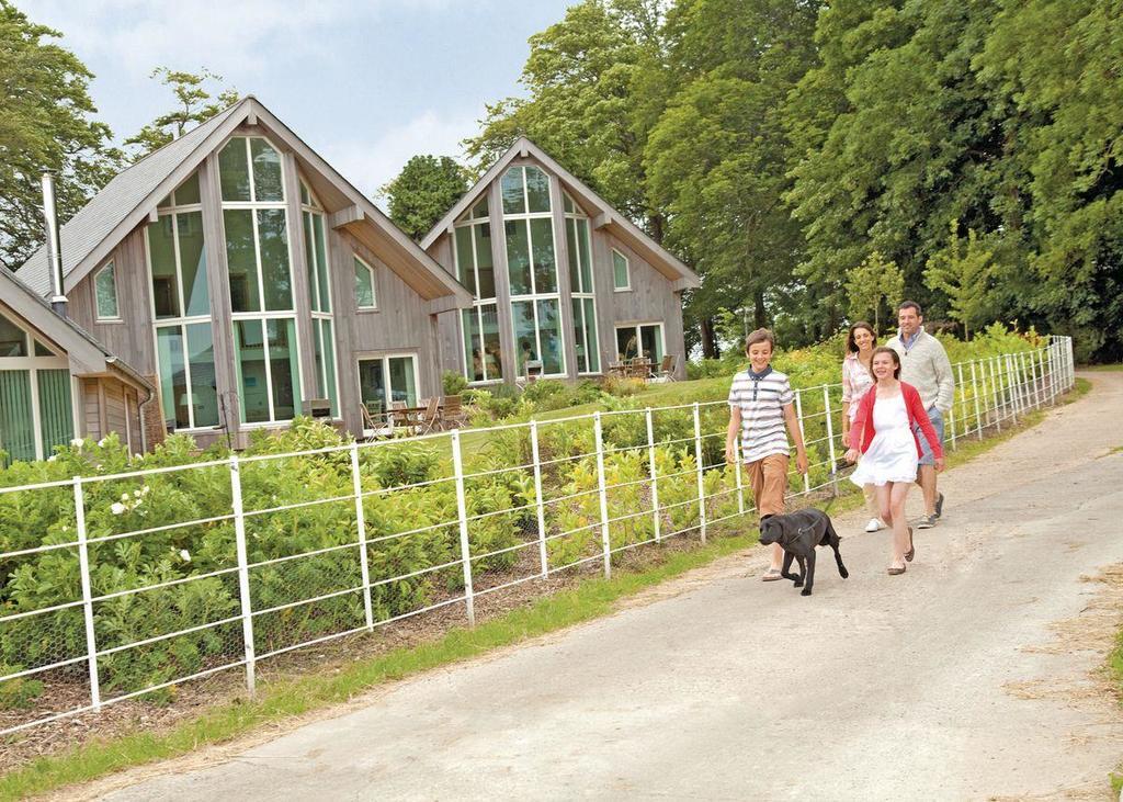 Swandown Lodges Chard Exteriör bild