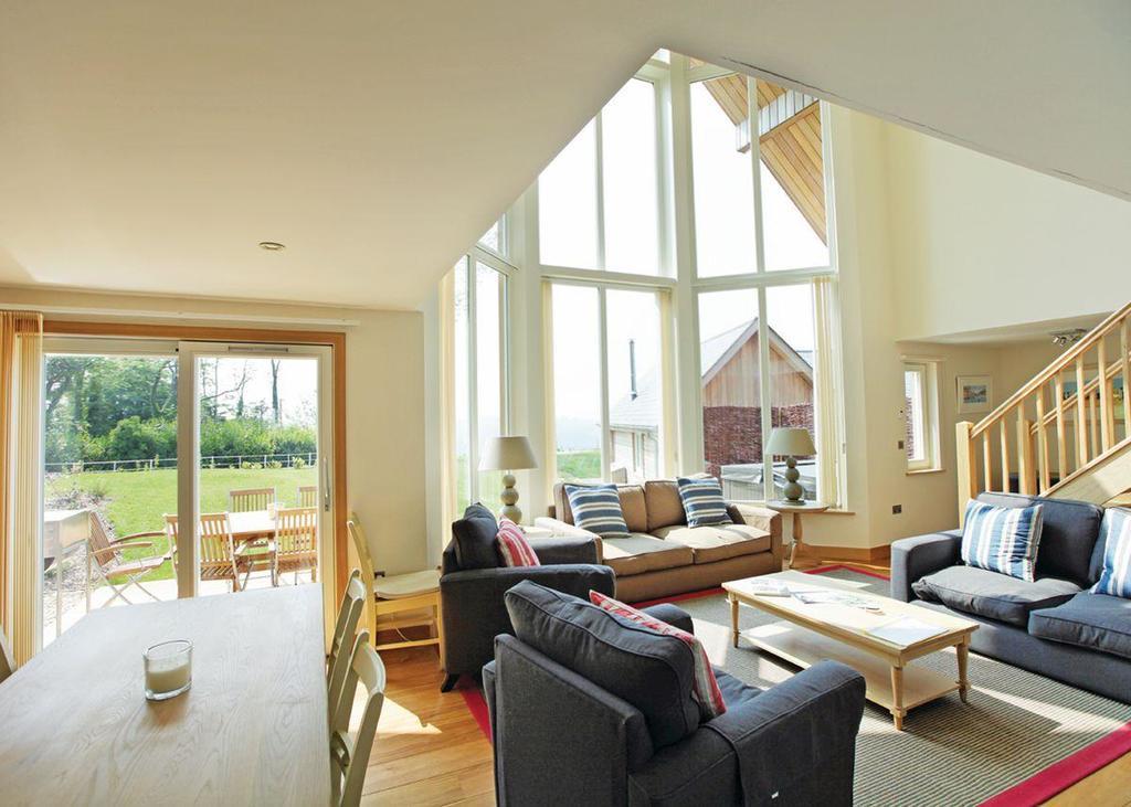 Swandown Lodges Chard Exteriör bild